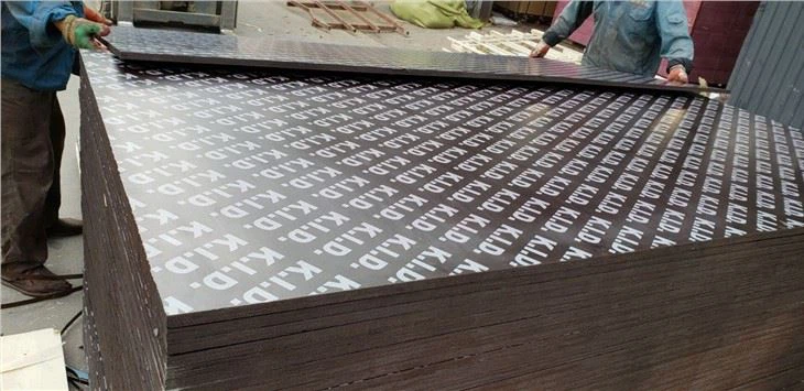 Madera contrachapada con revestimiento de película de China: buena calidad
