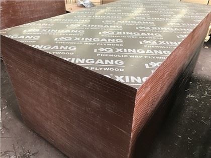 Madera contrachapada con revestimiento de película para encofrado